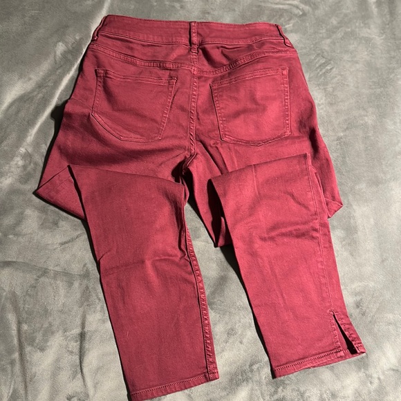 Maurice’s High Rise Maroon Jeans - Picture 2 of 3